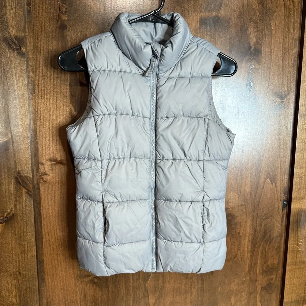 Old navy kids Size L girls 10-12 grey vest